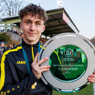 Bild vergr&ouml;&szlig;ern: Futsal C-Junioren - G&auml;stebuch der Stadt