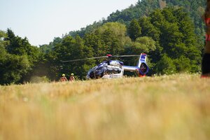 Waldbrand - Hubschrauber im Einsatz
