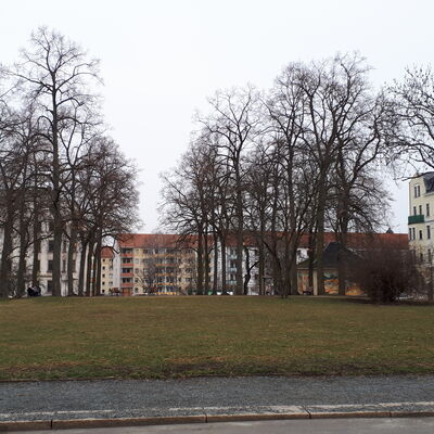 Bild vergr&ouml;&szlig;ern: Markuskirchplatz vor Sanierung