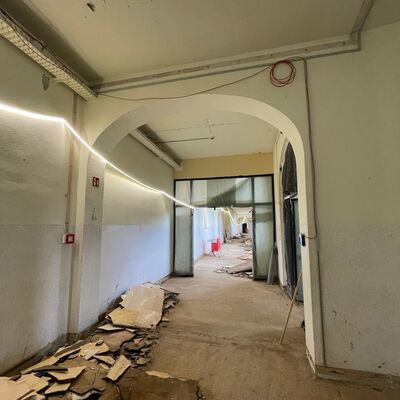 Bild vergr&ouml;&szlig;ern: R&uuml;ckertschule - Baustand August 2026