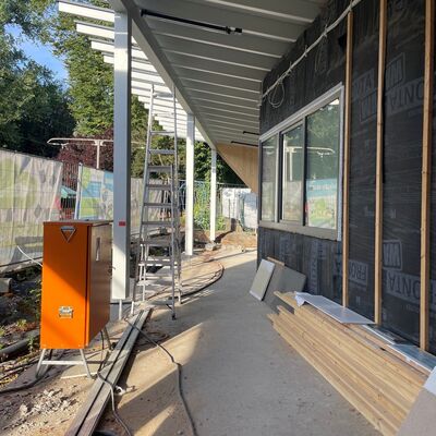 Bild vergr&ouml;&szlig;ern: Sanierung Bahnhofsgeb&auml;ude -  Baustand August 2026