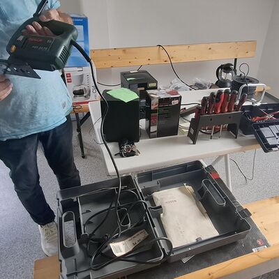 Bild vergr&ouml;&szlig;ern: ESF Repaircafe
