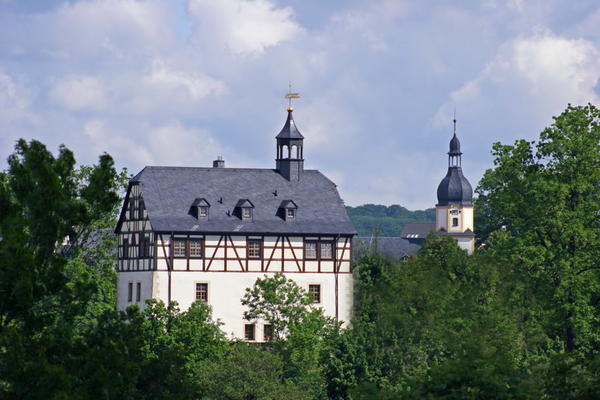 Schloss und Kirche Jößnitz