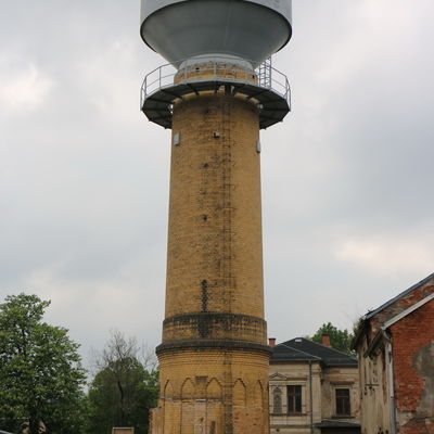 Bild vergr&ouml;&szlig;ern: Wasserturm in der Elsteraue