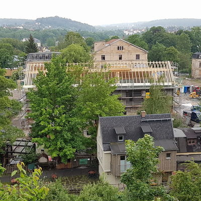 Bild vergr&ouml;&szlig;ern: Blick auf die Baustelle der neuen Kita in der Elsteraue