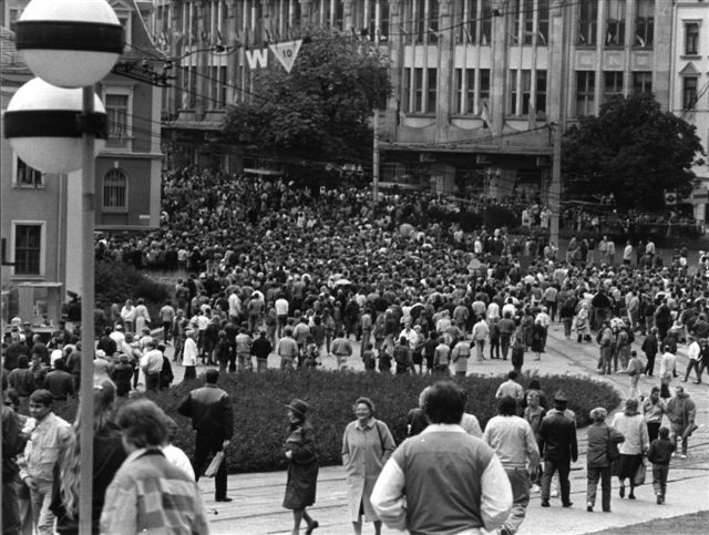 Bild vergrößern: Die friedliche Revolution 1989 in Plauen