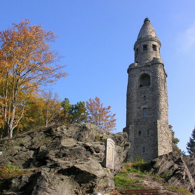 Bild vergr&ouml;&szlig;ern: Aussichtsturm Hainberg