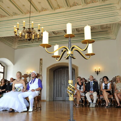 Bild vergrößern: Heiraten im Trausaal im Alten Rathaus