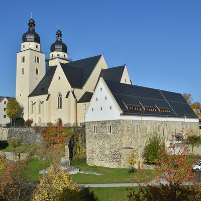 Bild vergrößern: Johanniskirche und Konventsgebäude
