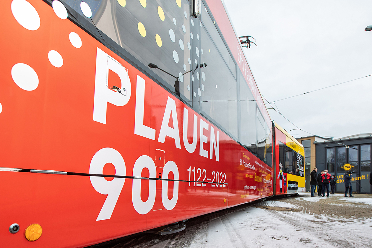 Bild vergrößern: Straßenbahn im Plauen900 Design