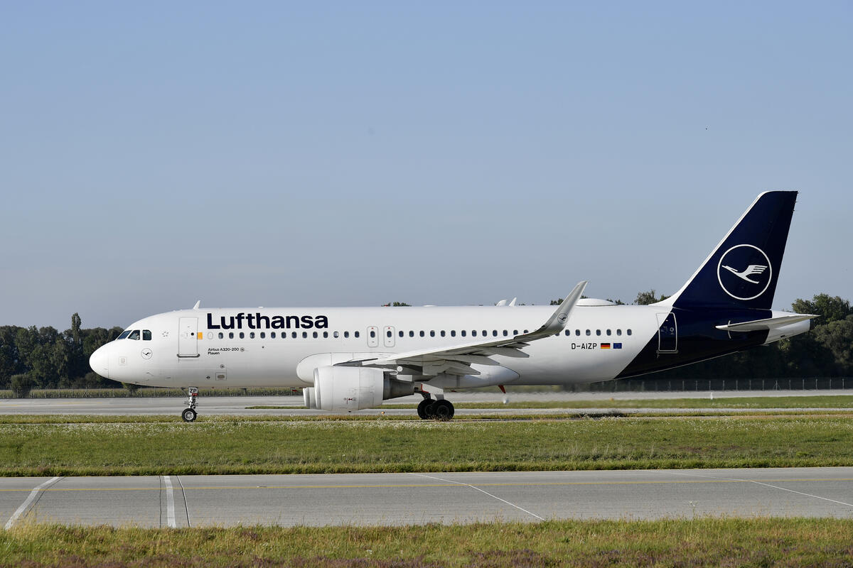 Bild vergrößern: Lufthansa Airbus A320-200 Plauen
