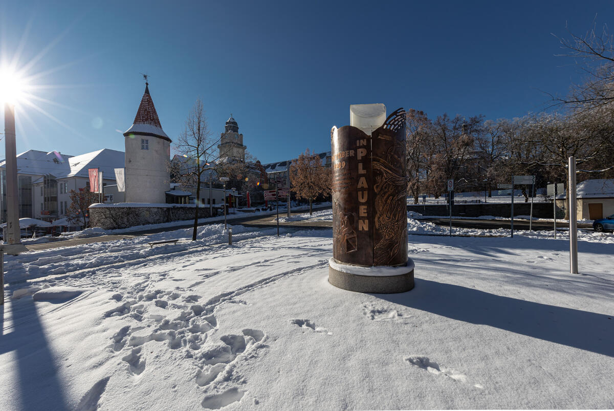 Bild vergrößern: Wendedenkmal im Winter