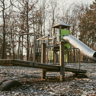 Bild vergr&ouml;&szlig;ern: Spielplatz am Essigsteig
