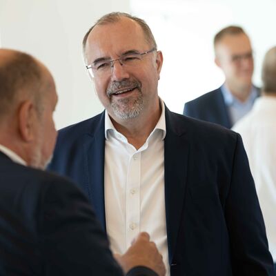 Bild vergr&ouml;&szlig;ern: 2. Unternehmerstammtisch der Stadt Plauen am 11.09.2025. Ort: Duale Hochschule, Schlossberg 1 in Plauen